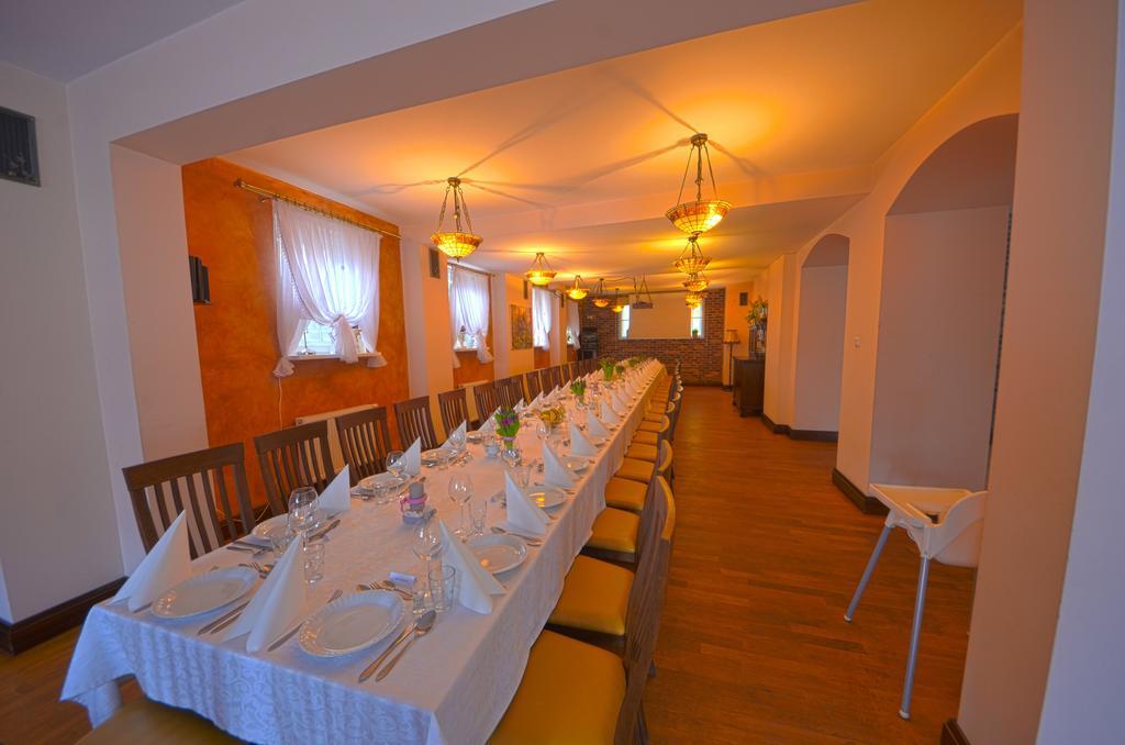 Dworek Katarzynki Kobylnica  Exterior photo
